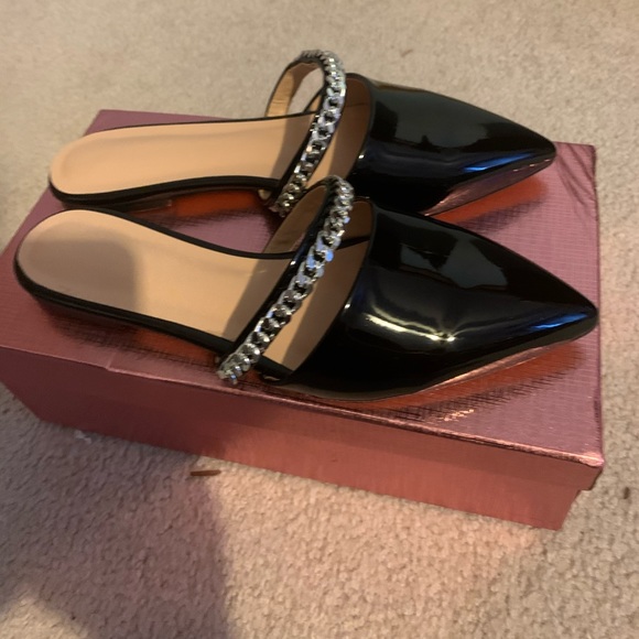 Make you look good and feel comfortable all day. - Picture 3 of 6